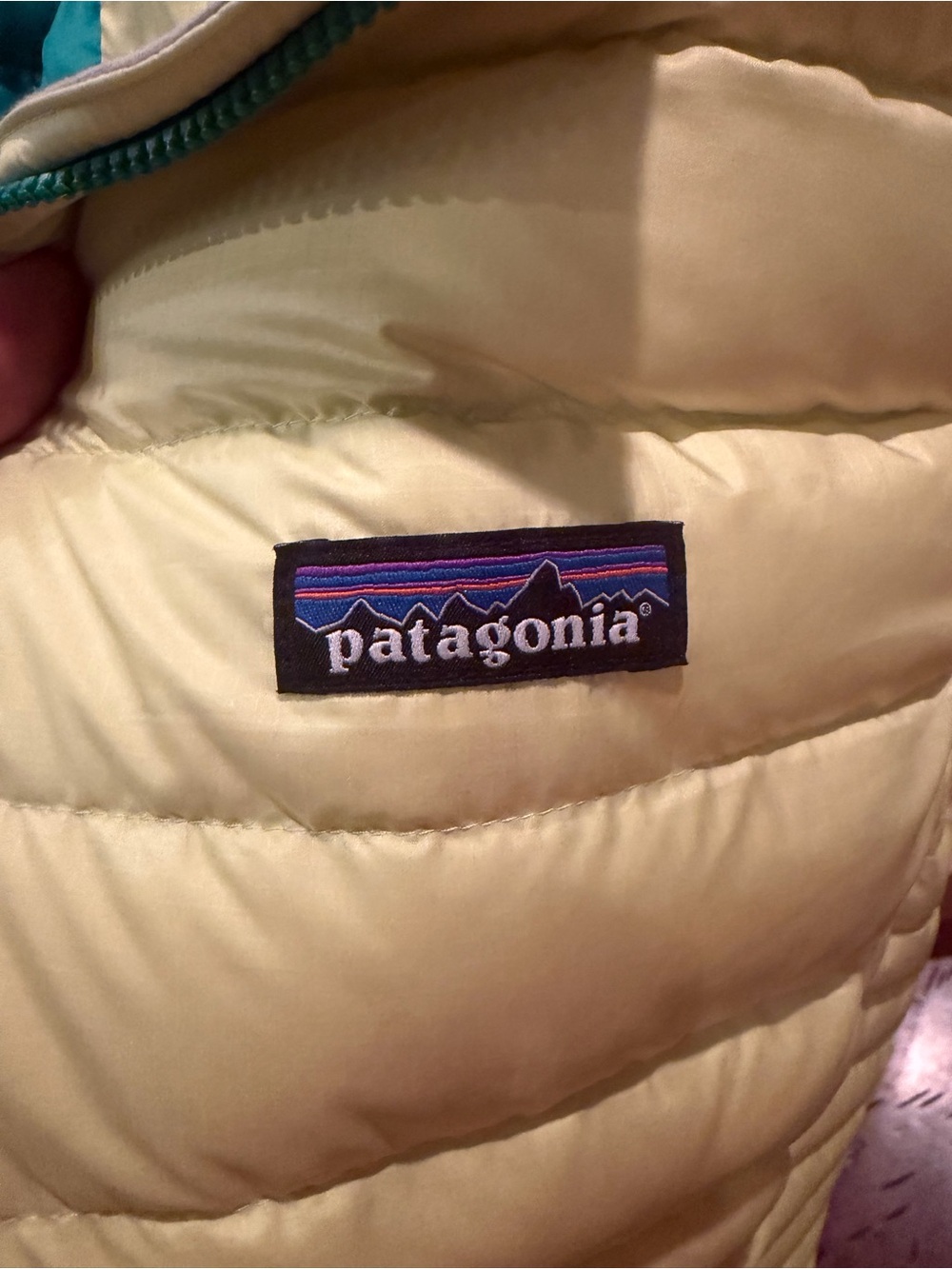 Patagonia Yellow Vest with Teal Interior Womens XL Solar Pow green. - Picture 4 of 8